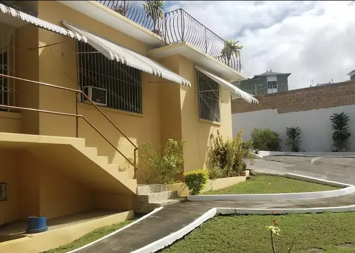 Mojala's Private Guest #18 Apartment